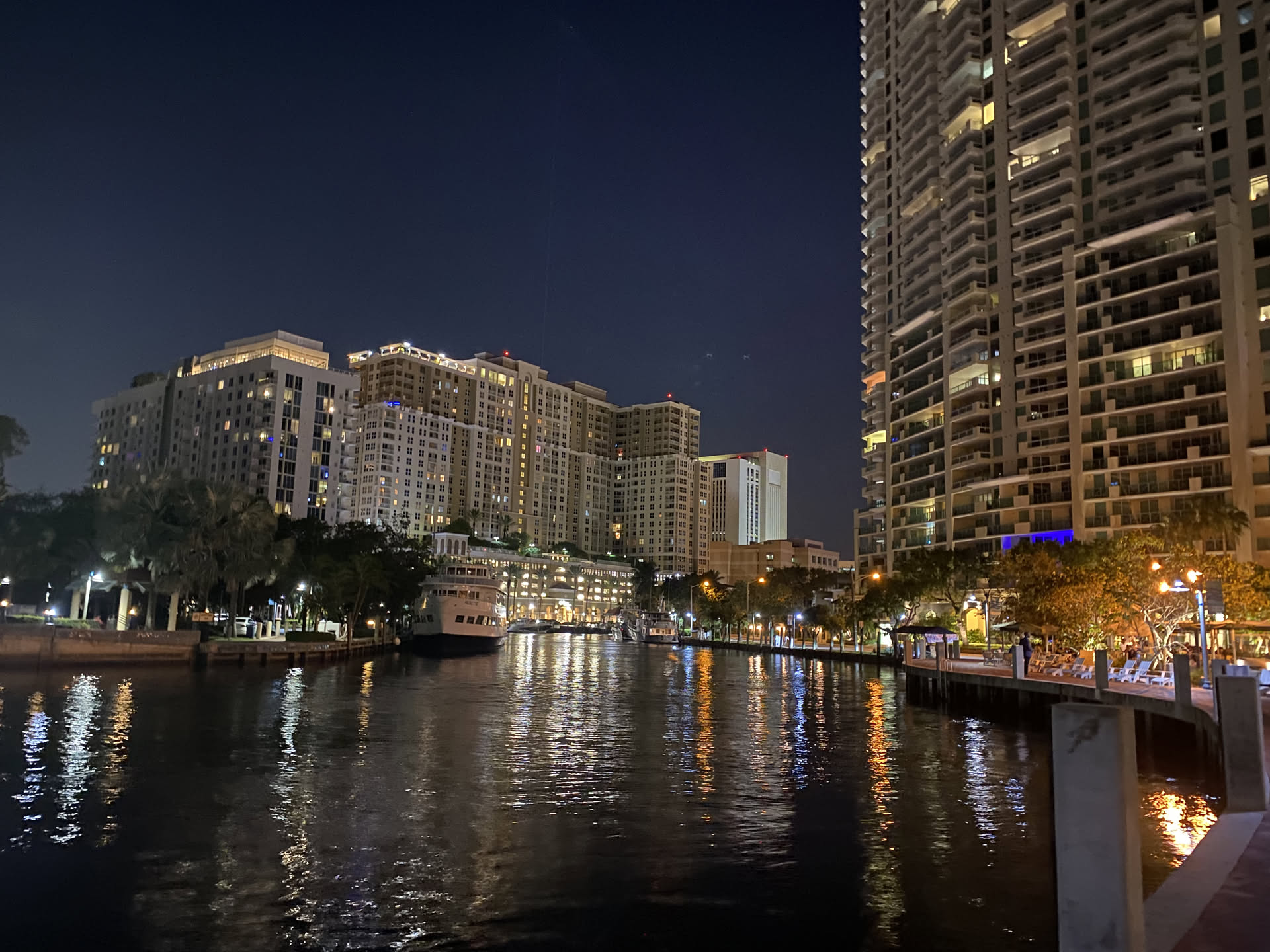 Florida, photograph 2 of 2