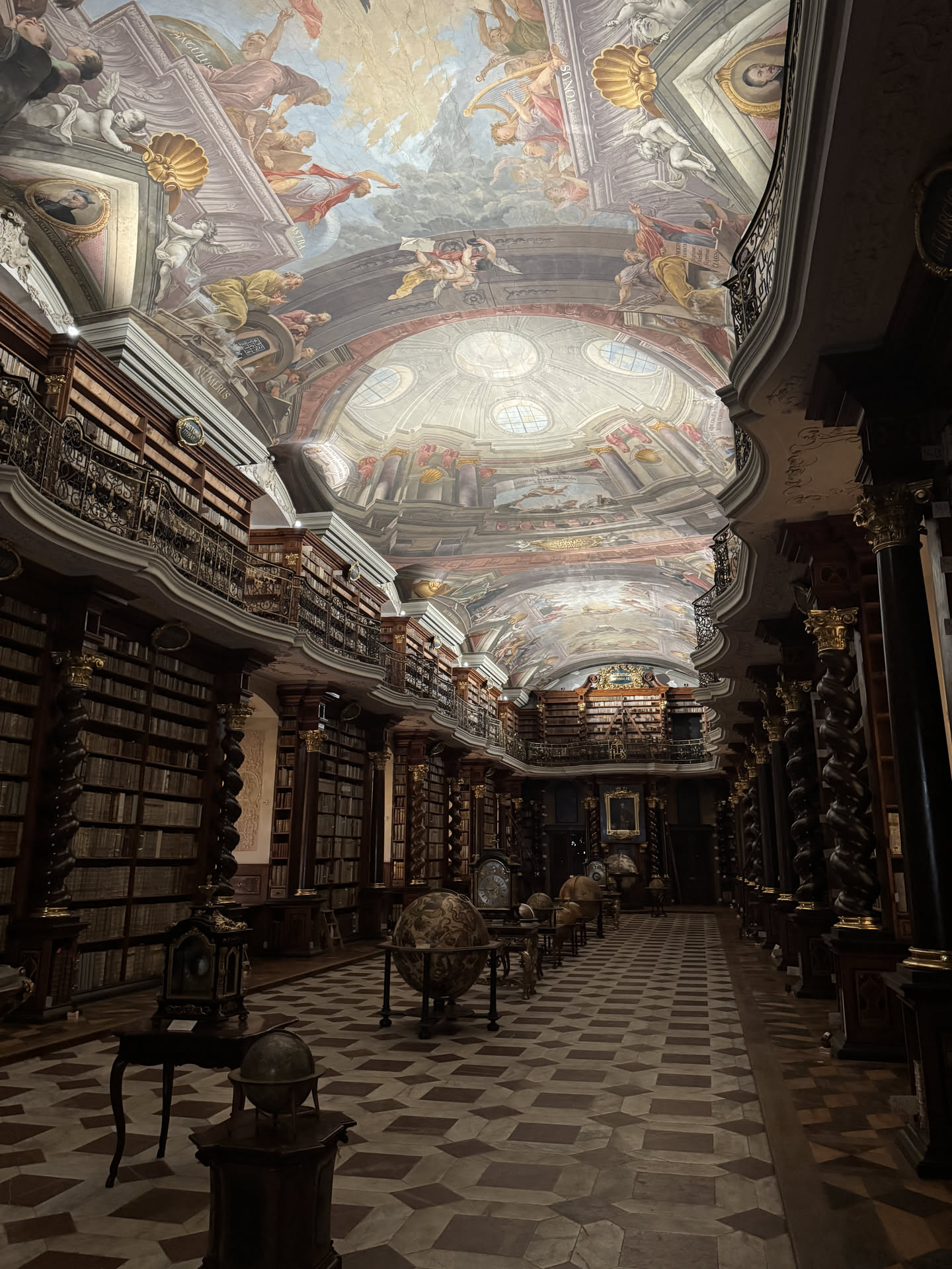 Prague, photograph 1 of 7