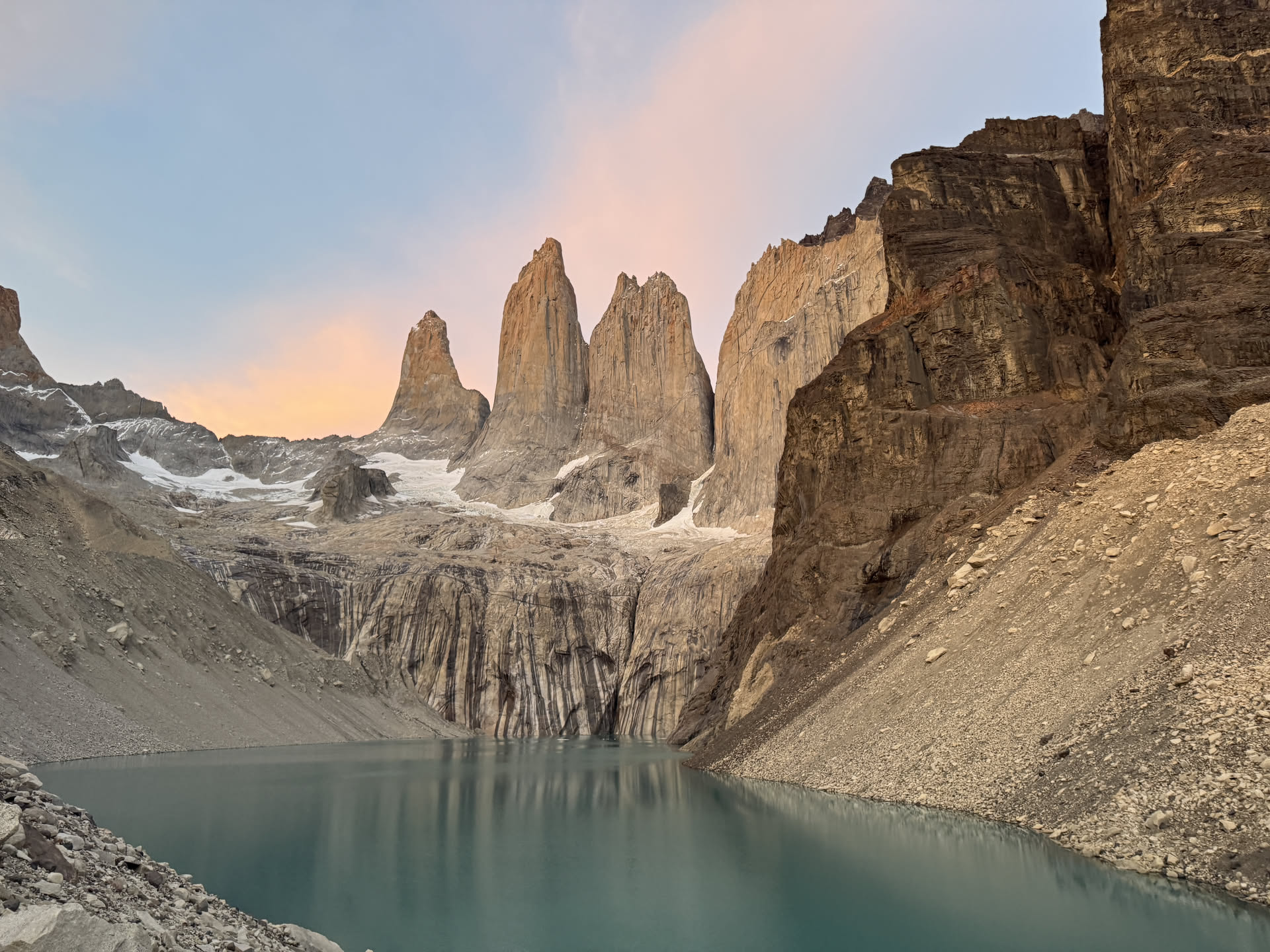 Chile, photograph 1 of 21