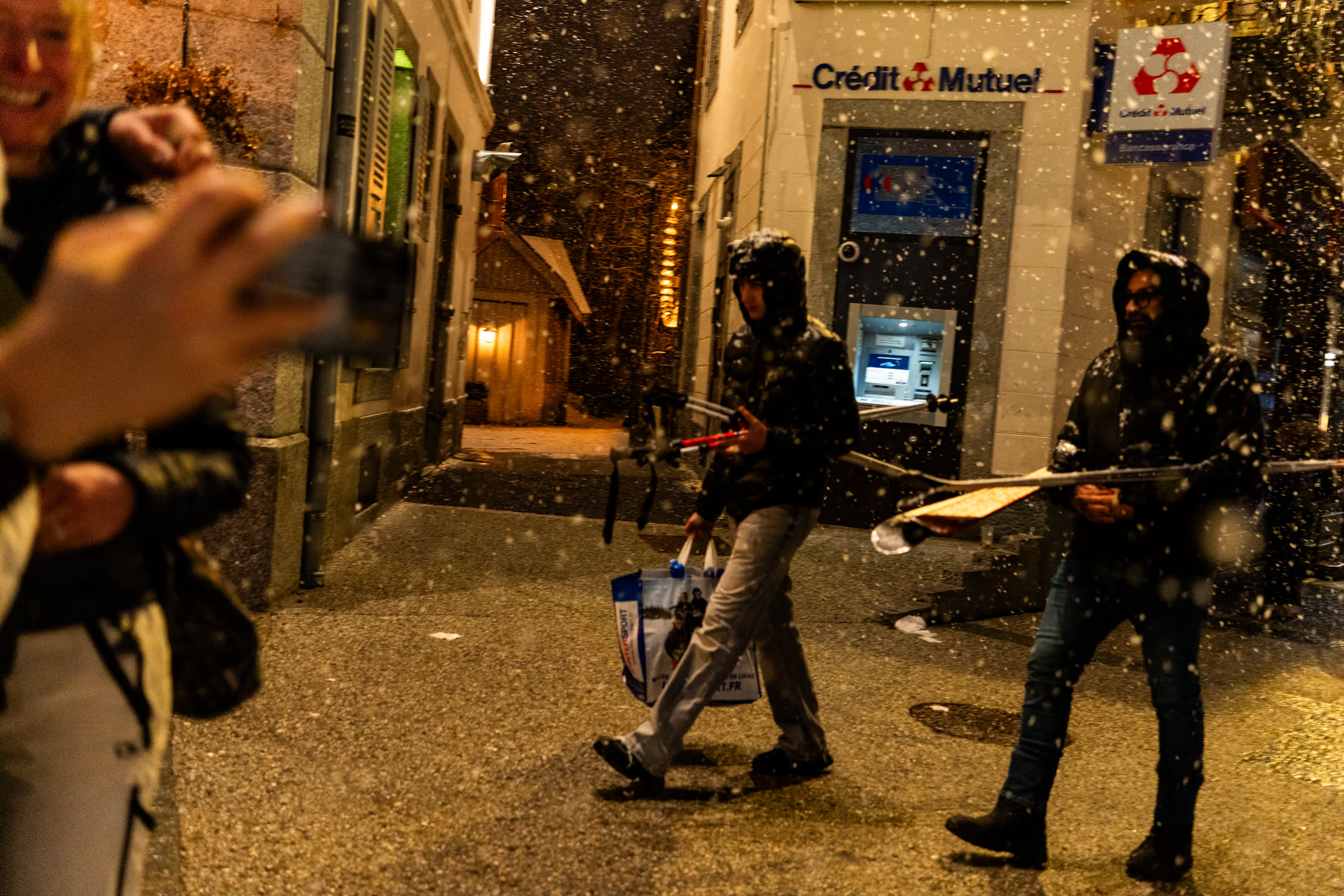 892085b6-ca6b-4cbb-ba05-8b7733407680